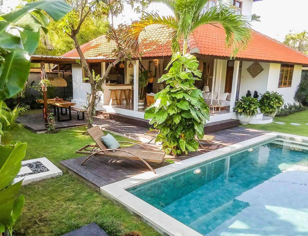 Villa Santai, Huge Garden Seminyak Square ภายนอก รูปภาพ