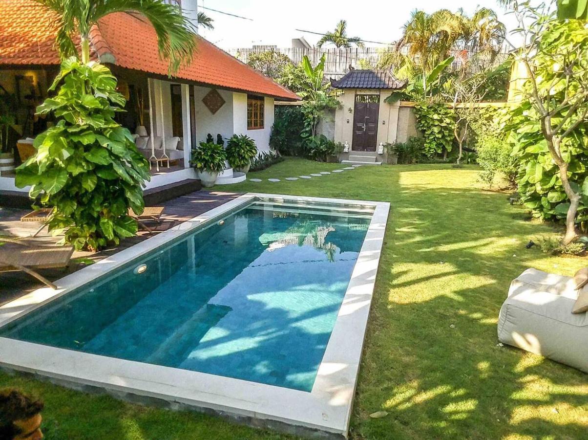 Villa Santai, Huge Garden Seminyak Square ภายนอก รูปภาพ